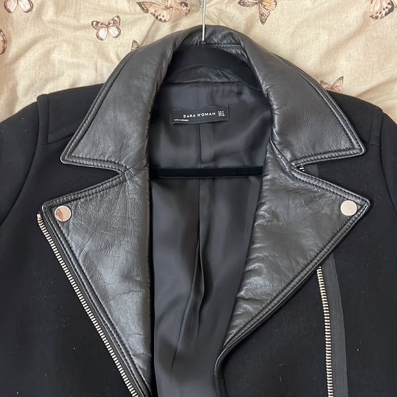 Like new black Zara coat - Picture 3 of 4